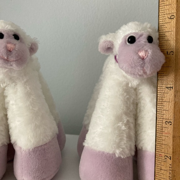 Spring lambs - Picture 5 of 6